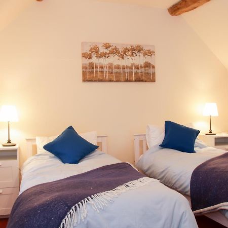 Cream Door Cottage 키더민스터 외부 사진