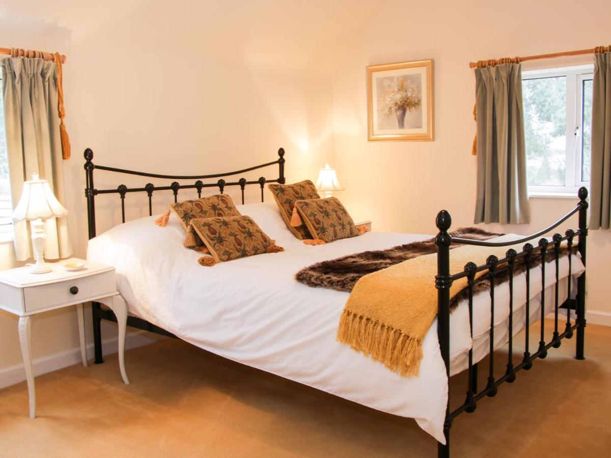 Cream Door Cottage 키더민스터 외부 사진