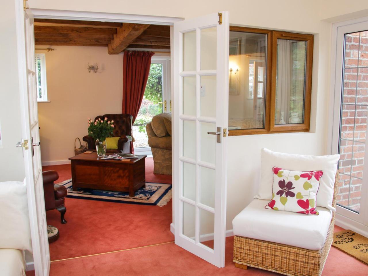 Cream Door Cottage 키더민스터 외부 사진