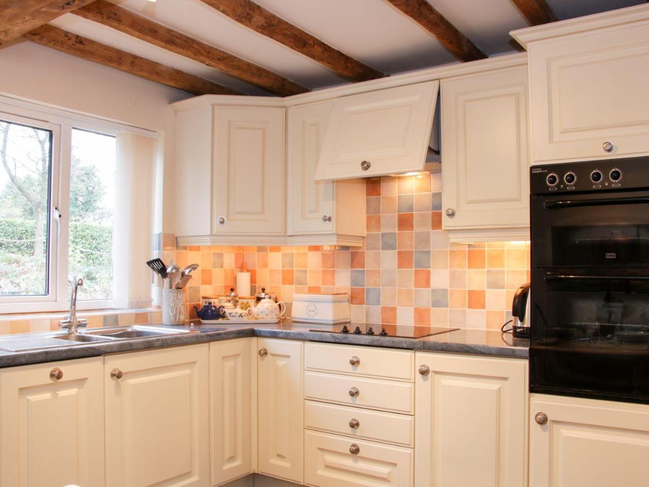 Cream Door Cottage 키더민스터 외부 사진